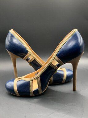 RARE L.A.M.B. Gwen Stefani, Brianna, NEW w/ BOX, Size 9M, All Leather Heels